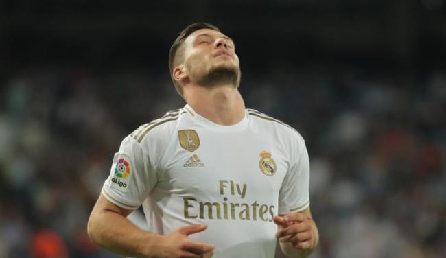 阵纽卡斯尔 阵纽卡斯尔