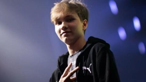 手共同占据 手共同占据