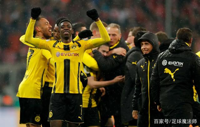 场多以4 场多以4